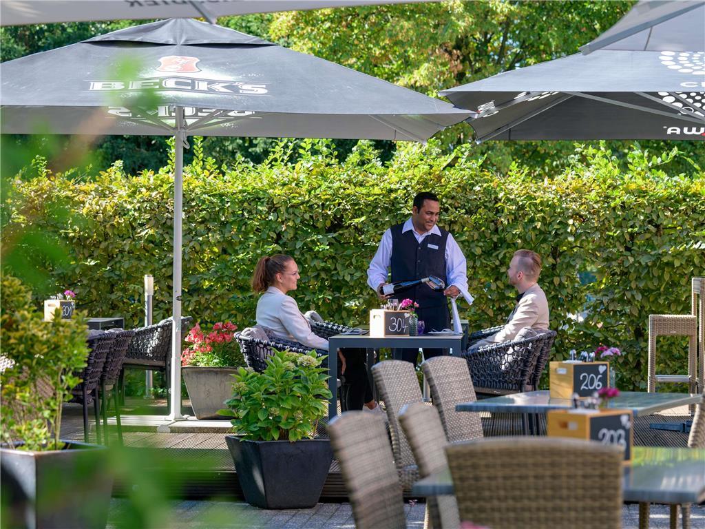 Mercure West Hotel 4*