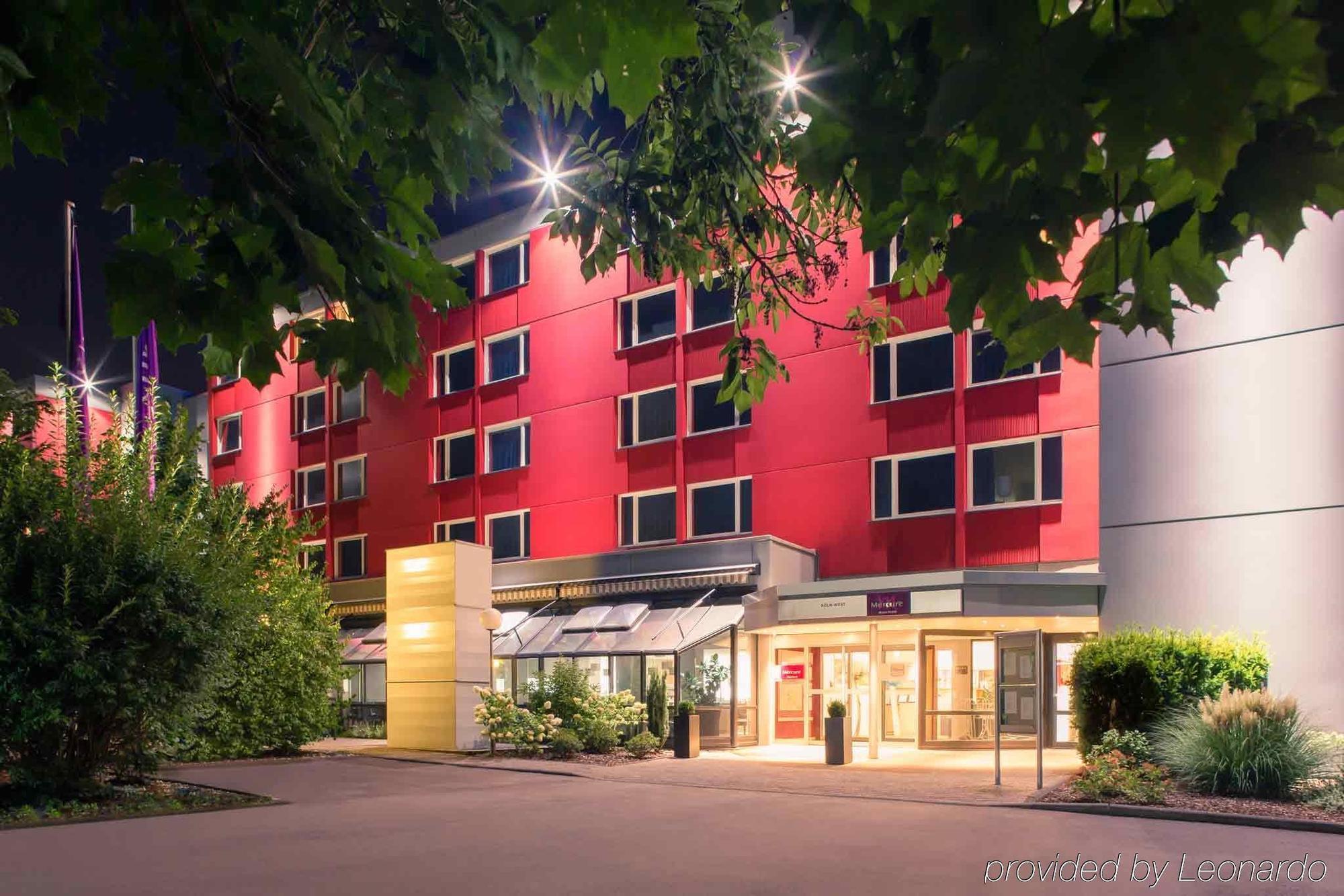 Hotel Mercure West 4*